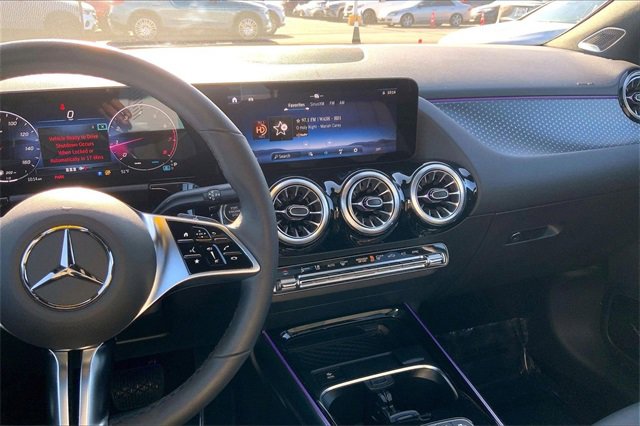 Used 2025 Mercedes-Benz GLA 250 4MATIC image 5