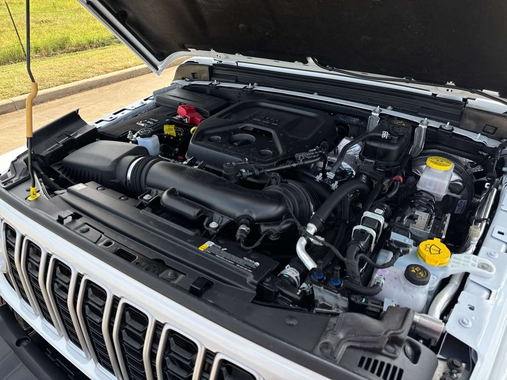 Used 2026 Jeep Wrangler Unlimited Sahara AWD/4WD image 24