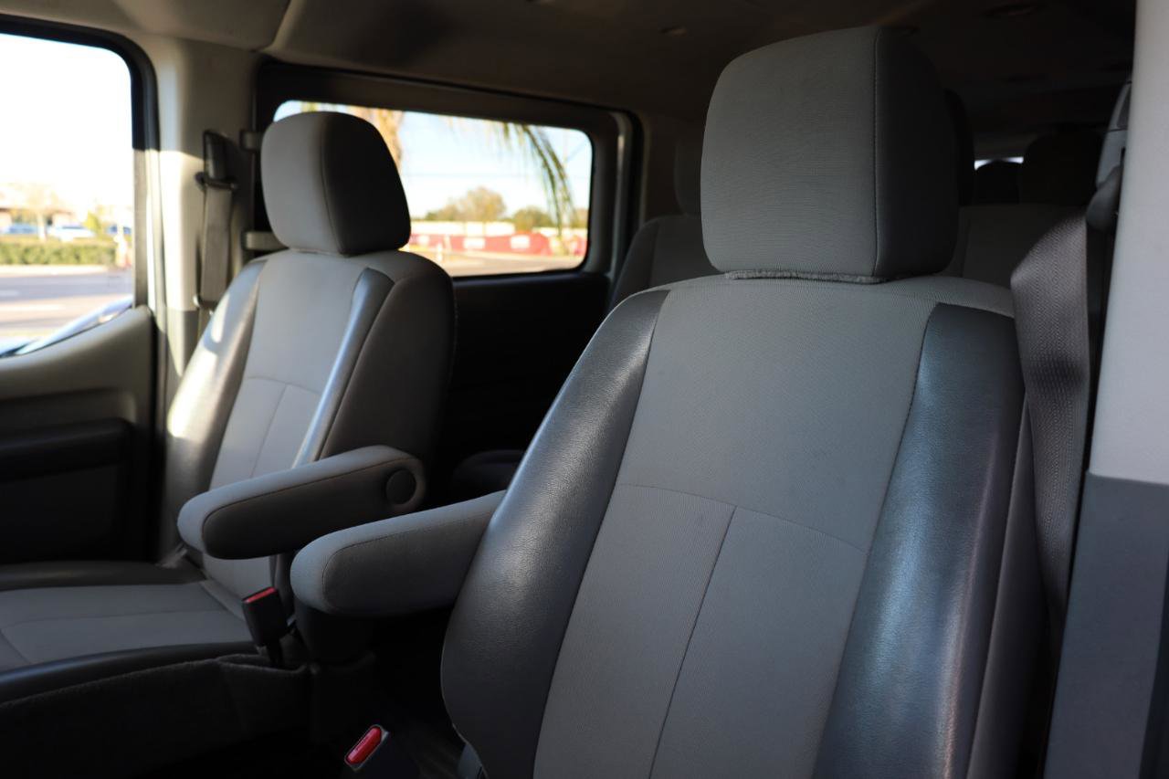 Used 2020 Nissan NV 3500 S image 5
