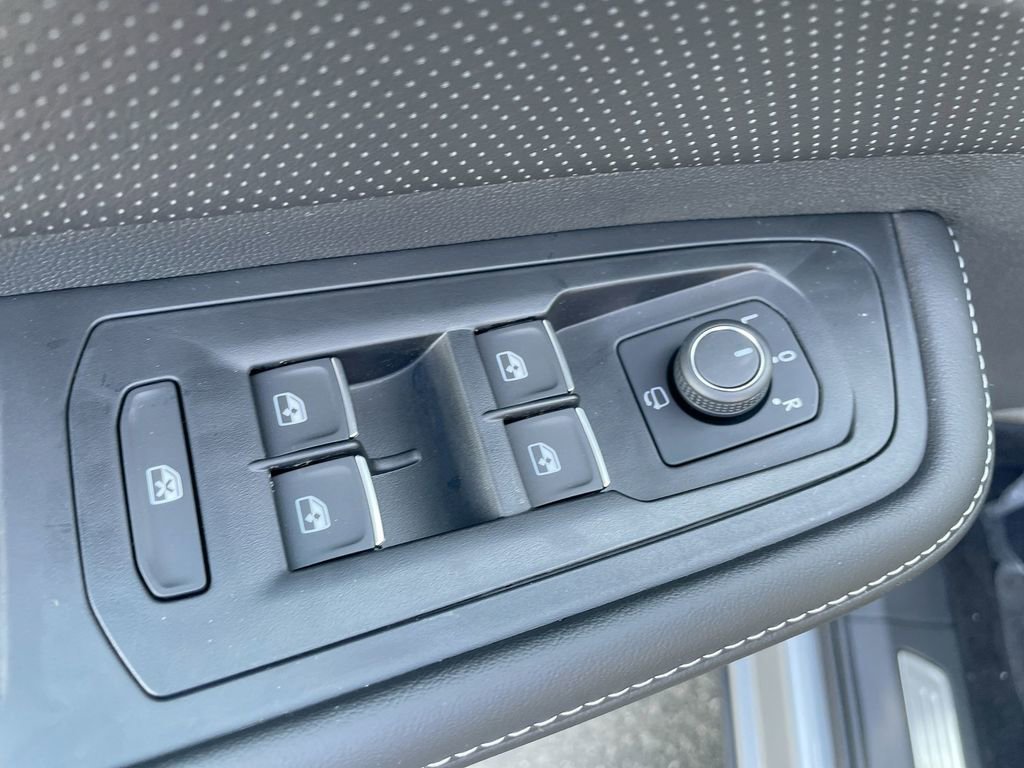 New 2026 Volkswagen Atlas SEL Premium R-Line image 38