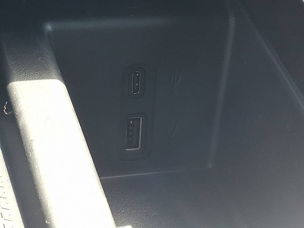 New 2025 GMC Acadia Elevation FWD image 17