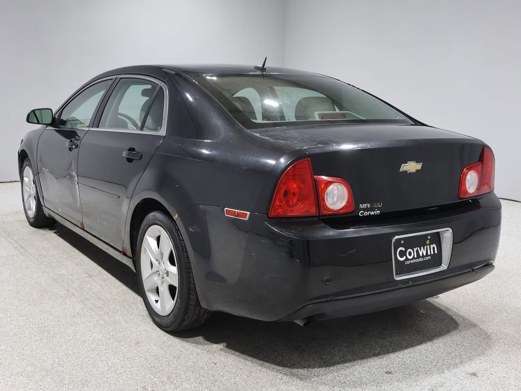Used 2010 Chevrolet Malibu LS image 4