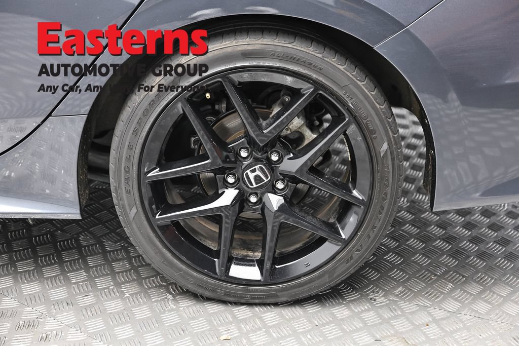 Used 2023 Honda Civic Sport image 8