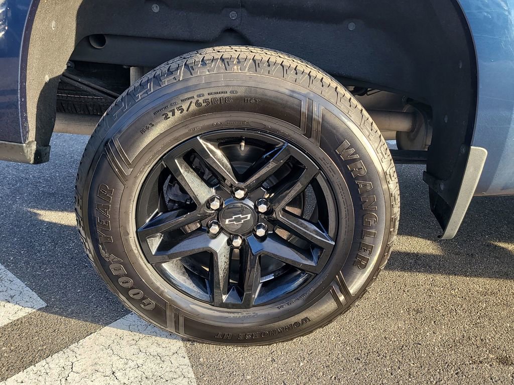 Used 2021 Chevrolet Silverado 1500 LT Trail Boss w/ Bed Protection Package AWD/4WD image 5