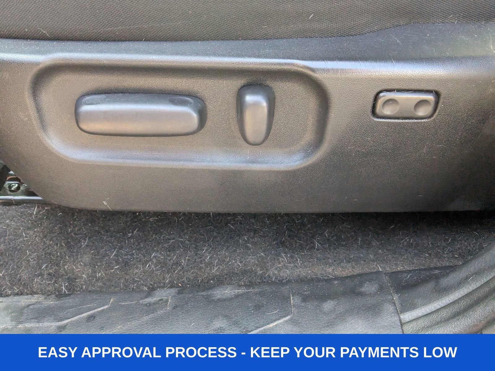 Used 2020 Toyota Tacoma TRD Off-Road w/ Technology Package image 17