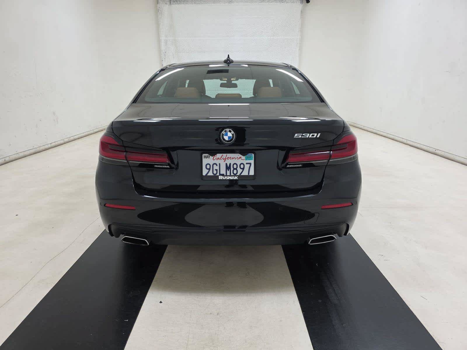 Used 2023 BMW 530i w/ Premium Package RWD image 6