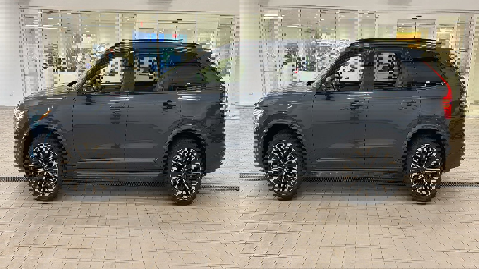 New 2026 Volvo XC90 B6 Ultra w/ Protection Package Premier image 8