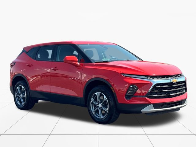 Used 2025 Chevrolet Blazer LT AWD/4WD image 8