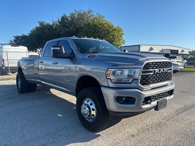 Used 2024 RAM 3500 Big Horn w/ Sport Appearance Package AWD/4WD image 3