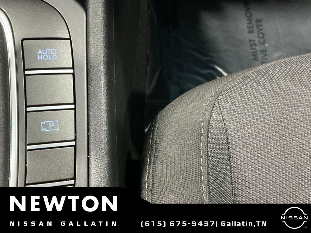 Used 2025 Hyundai Kona SEL AWD/4WD image 35