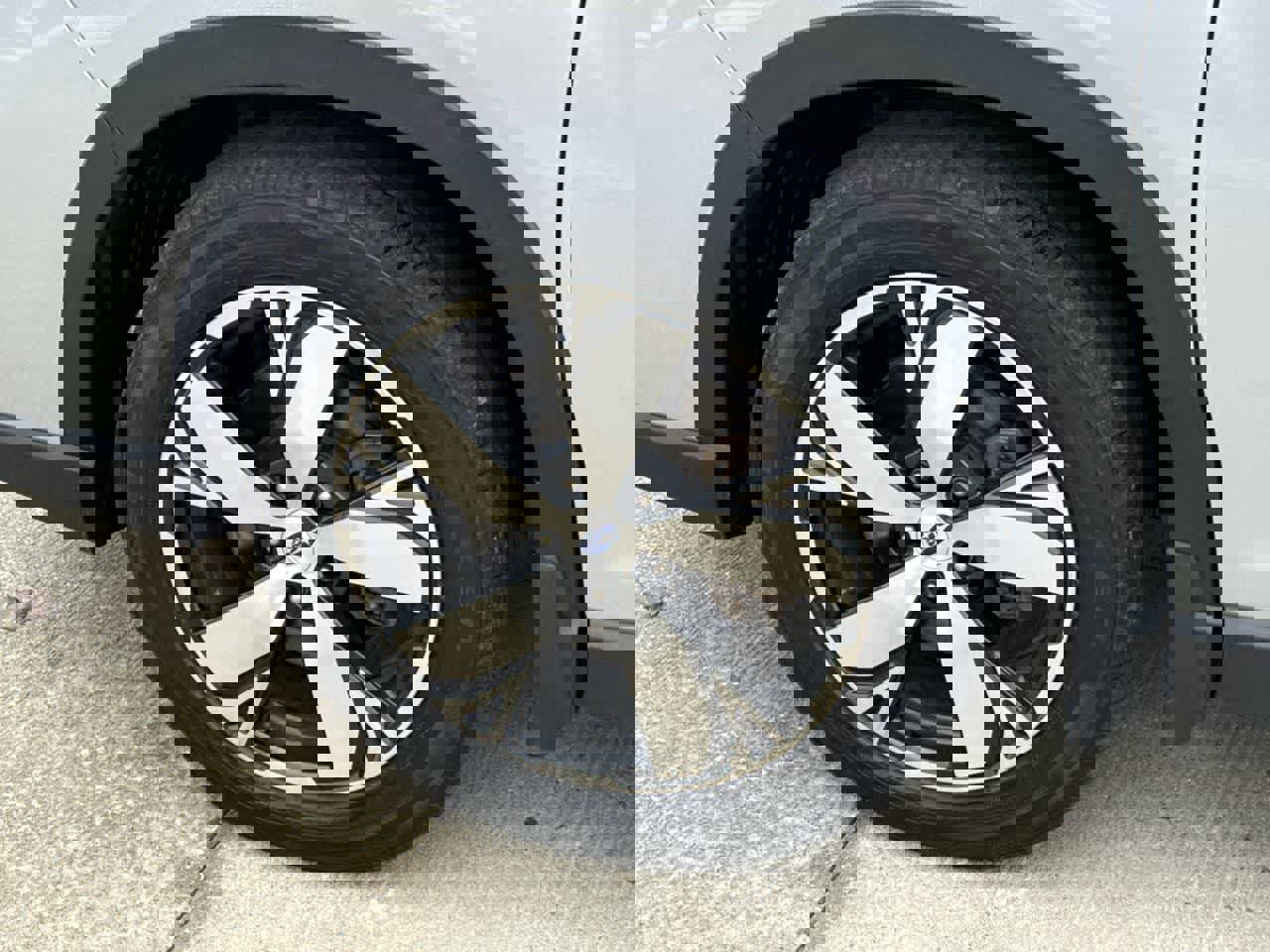 Used 2020 Subaru Forester Touring w/ Popular Package #2 image 12