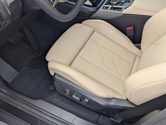 Used 2025 BMW X3 xDrive30i image 4