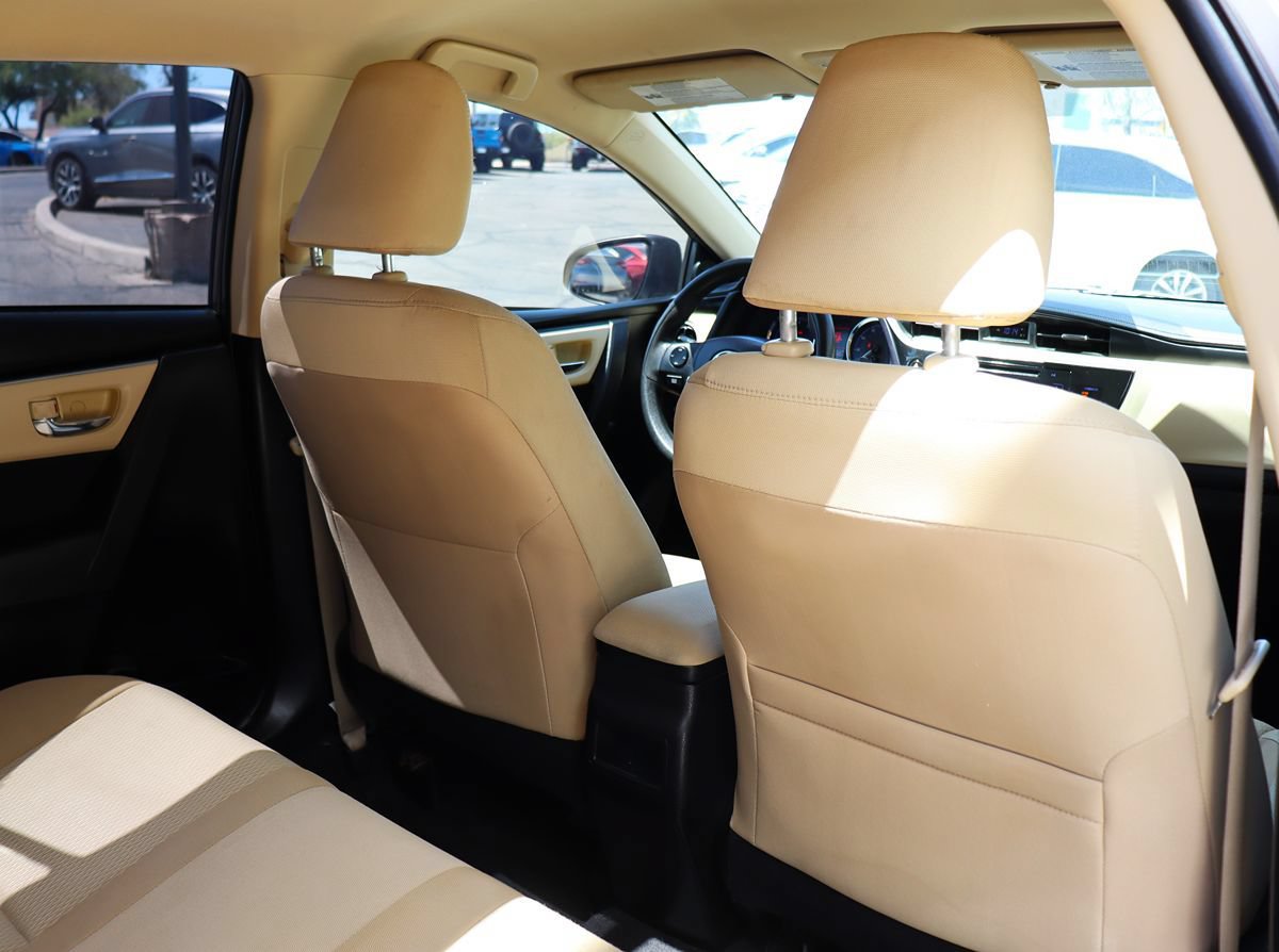 Used 2018 Toyota Corolla LE w/ Carpet Mat Package (TMS) FWD image 27