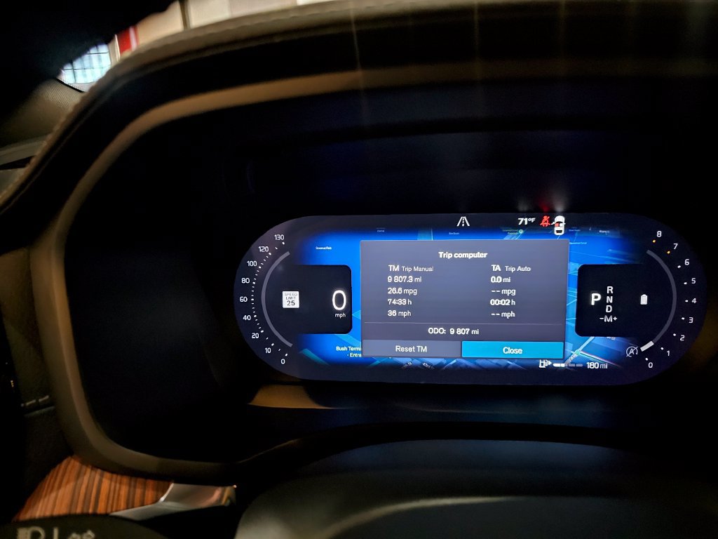 Certified 2025 Volvo V60 B5 Cross Country Ultra AWD/4WD image 19