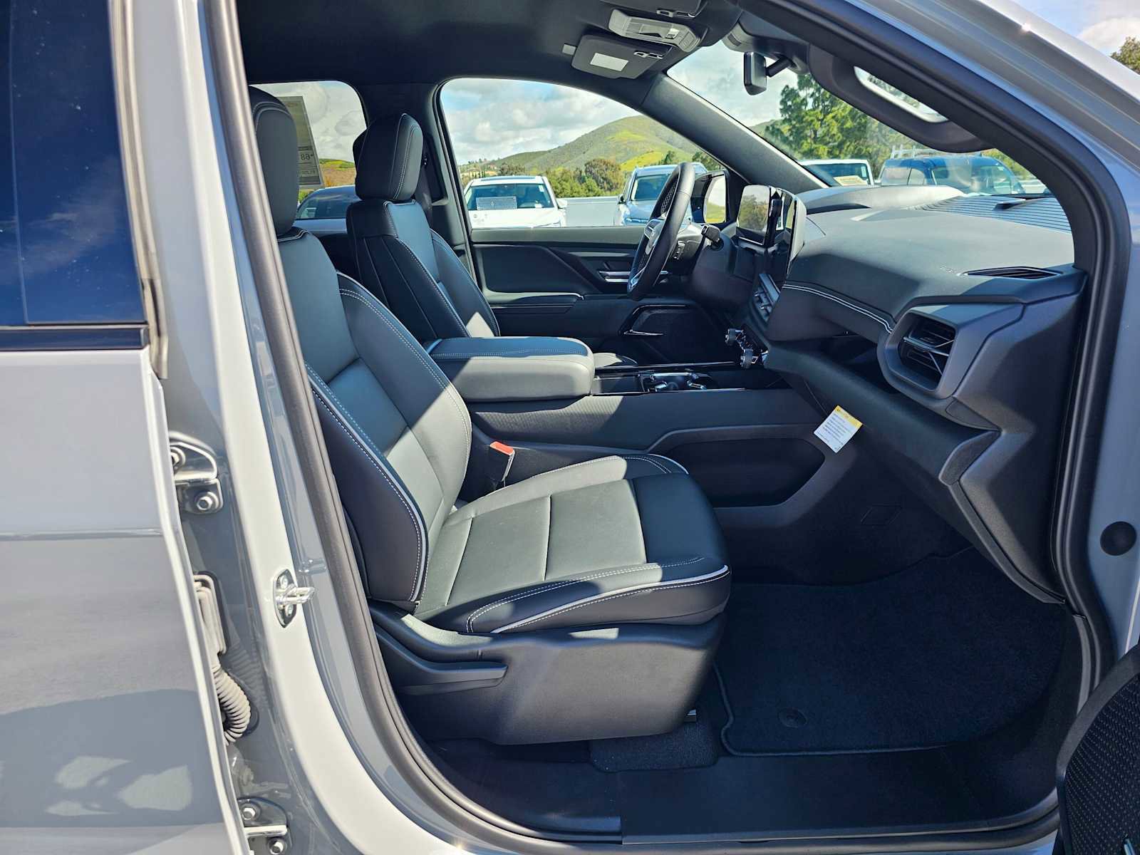 New 2026 Chevrolet Silverado EV LT image 10