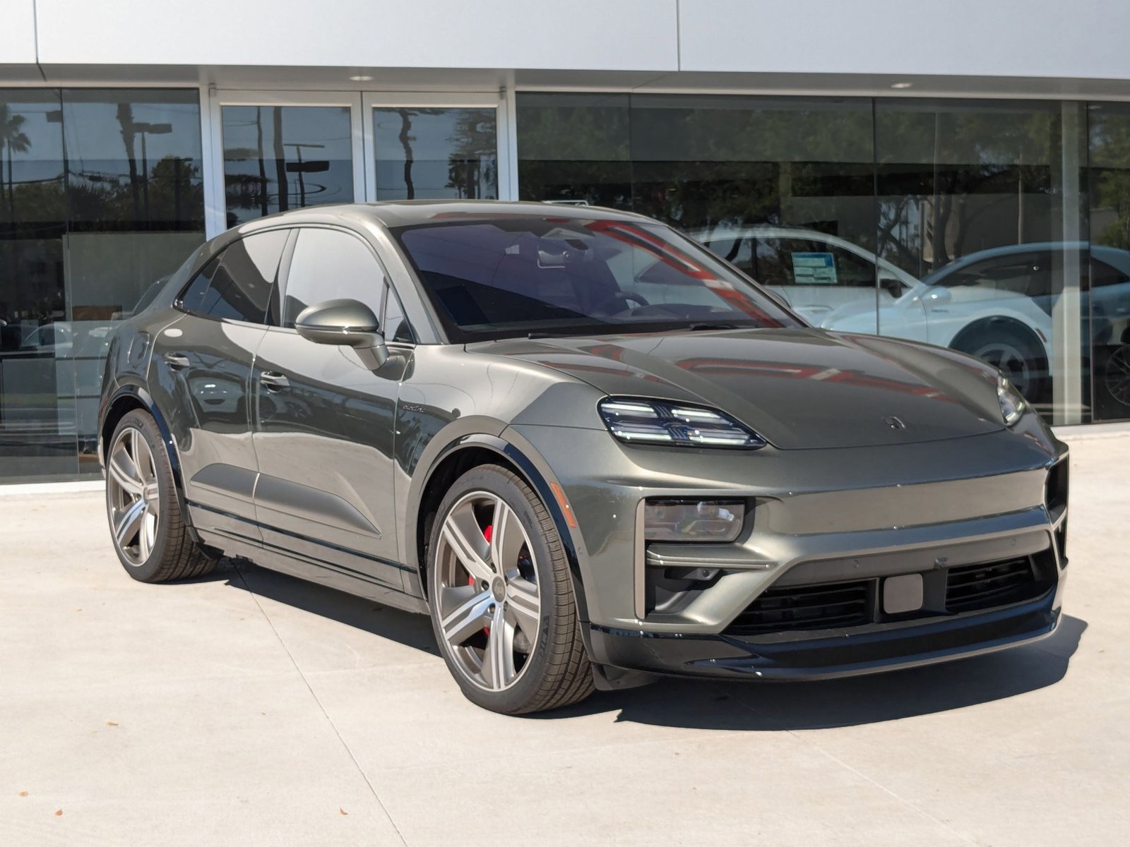 New 2024 Porsche Macan Turbo Electric image 6