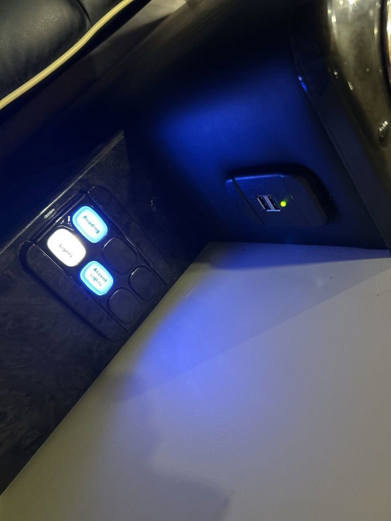 Used 2017 Mercedes-Benz Sprinter 2500 image 26