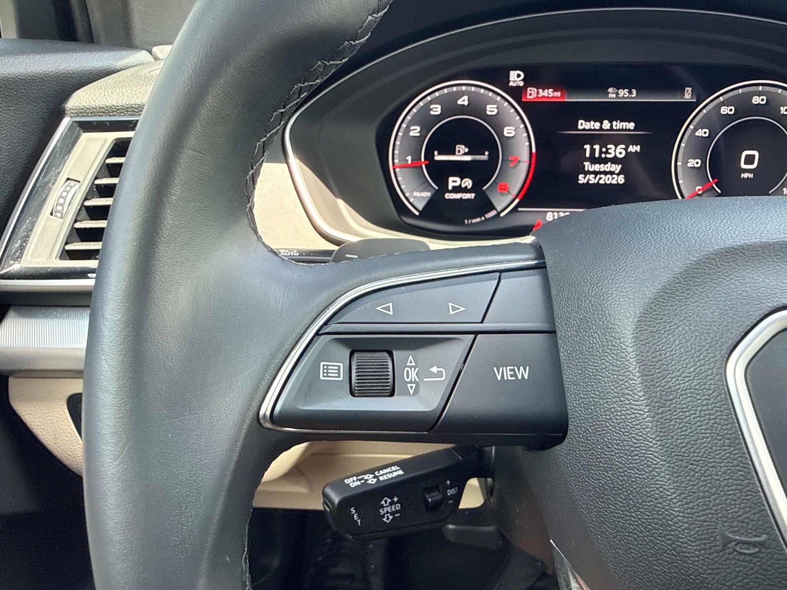 Used 2025 Audi Q5 2.0T Premium AWD/4WD image 29
