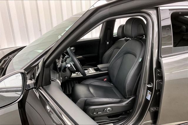 Used 2024 Genesis GV60 Advanced image 8