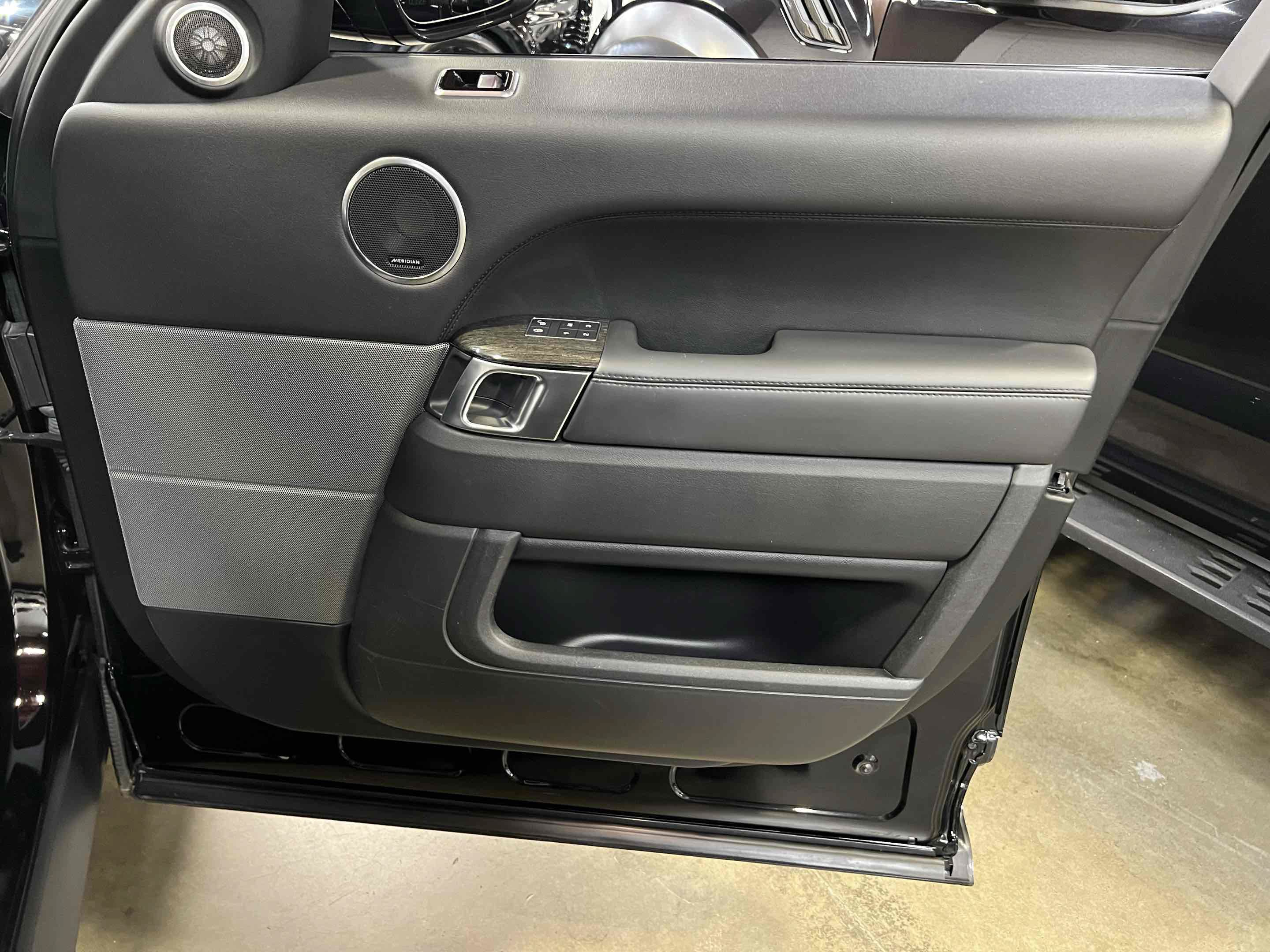 Used 2019 Land Rover Range Rover Sport HSE AWD/4WD image 70