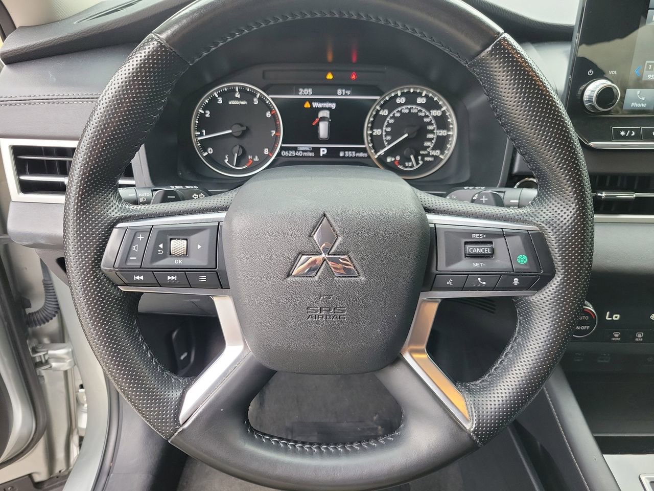 Used 2024 Mitsubishi Outlander SE image 19