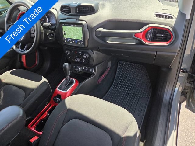 Used 2022 Jeep Renegade Trailhawk w/ Trailer Tow Group AWD/4WD image 15