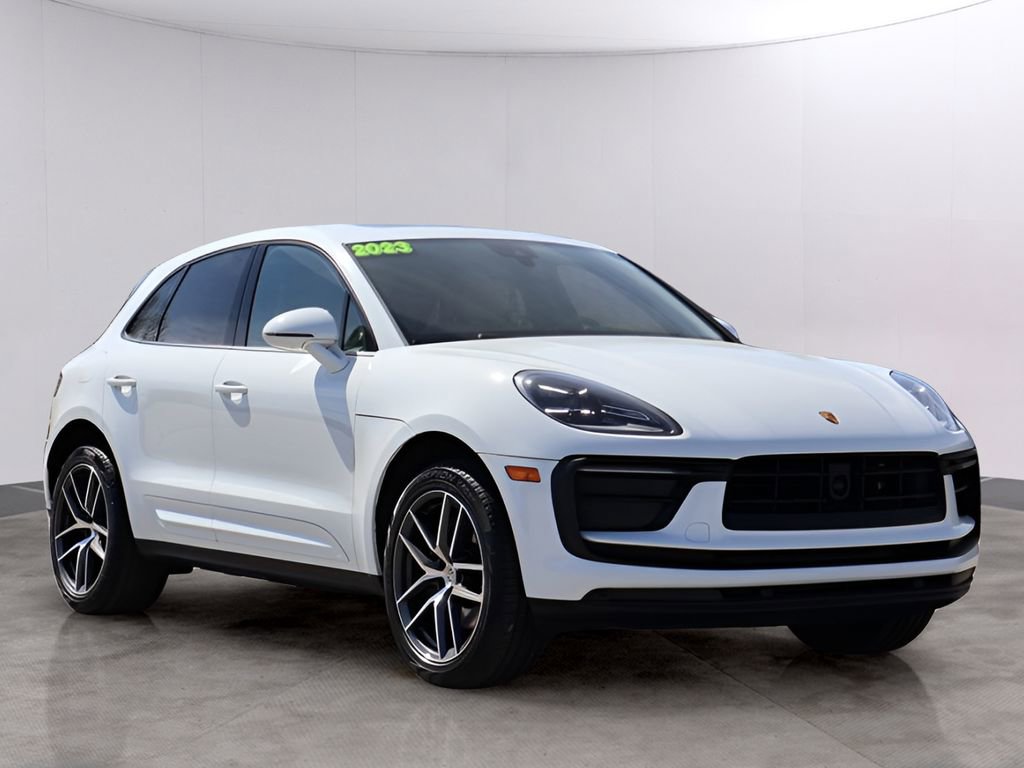 Certified 2023 Porsche Macan image 11