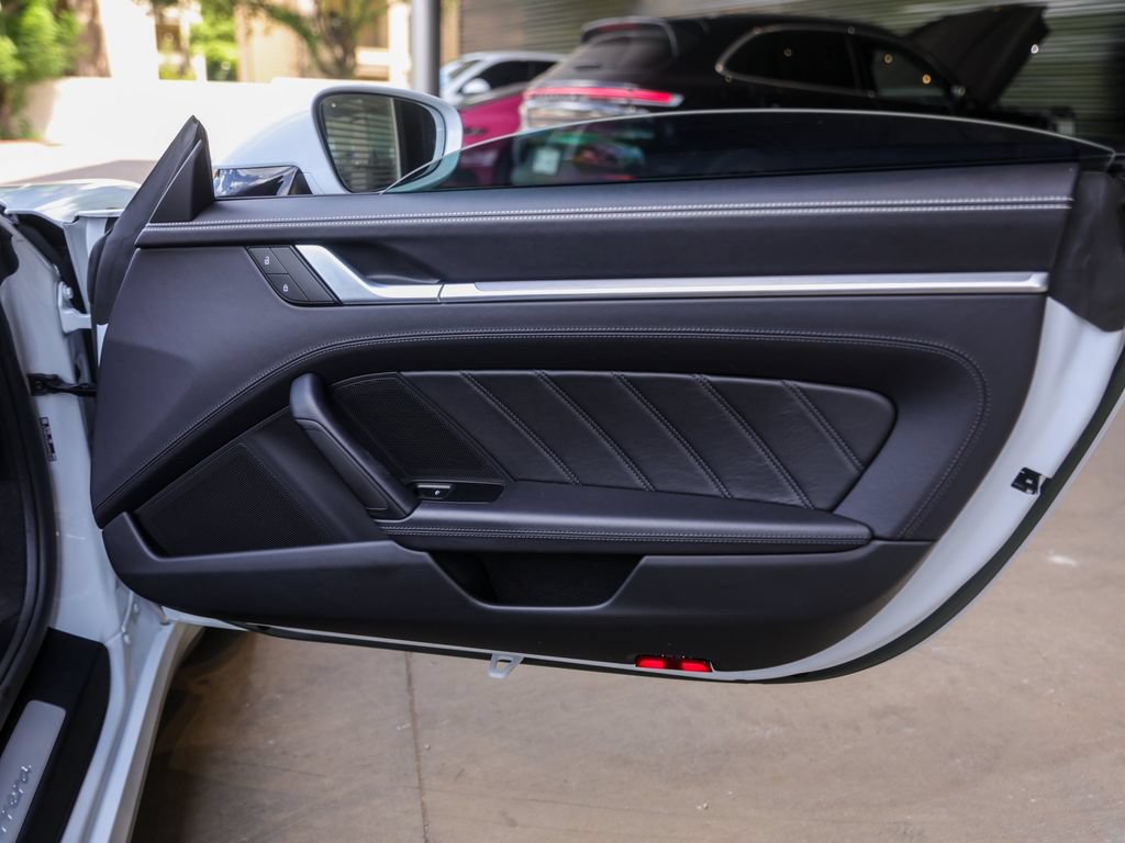 Certified 2023 Porsche 911 Carrera RWD image 33