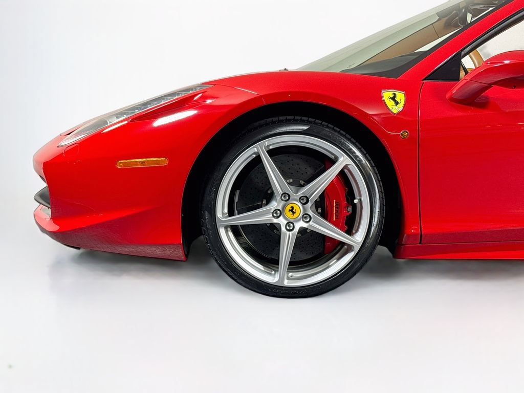 Certified 2015 Ferrari 458 Spider RWD image 22