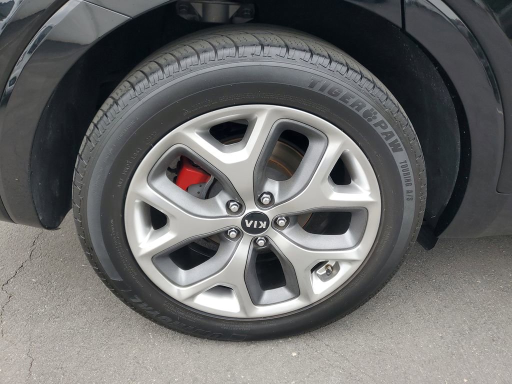 Used 2019 Kia Sorento SX image 5