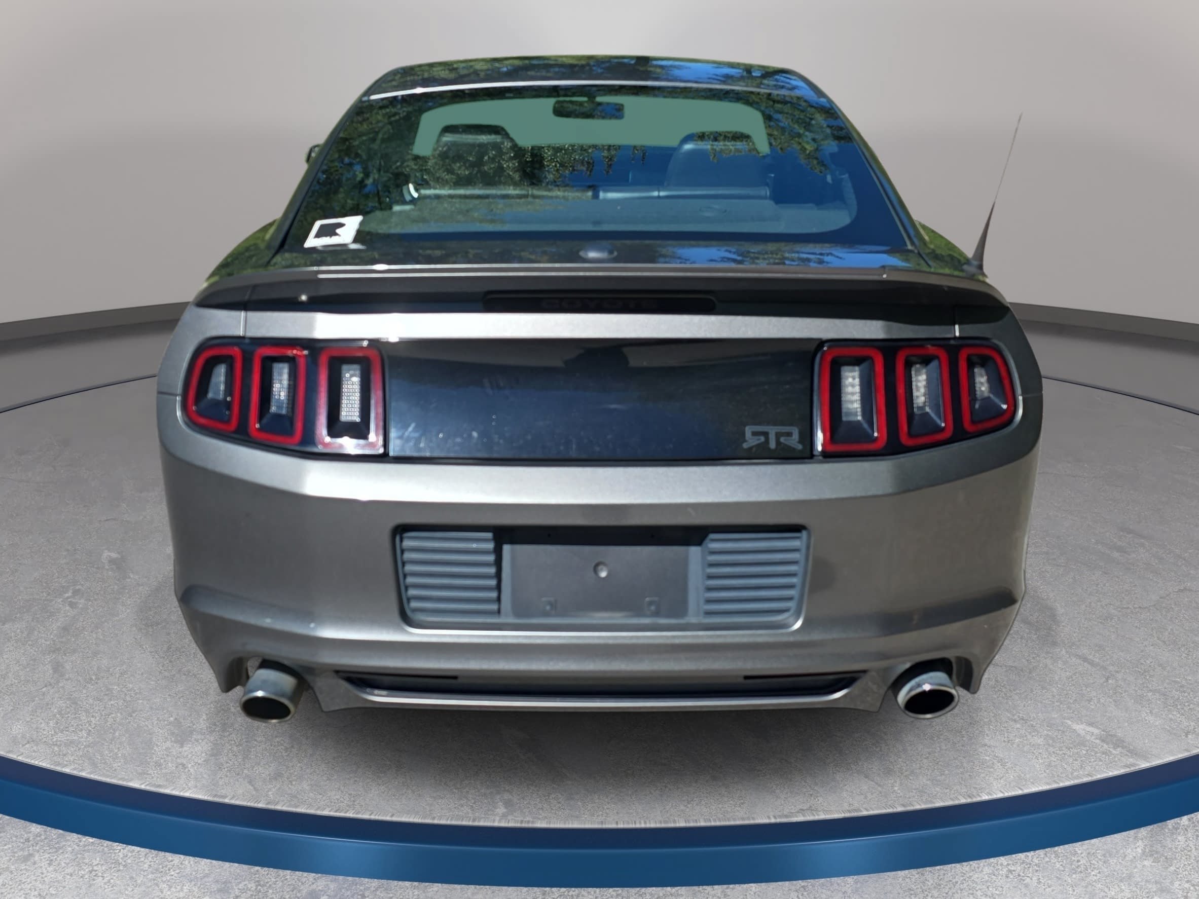 Used 2013 Ford Mustang GT Premium w/ Comfort Pkg RWD image 6