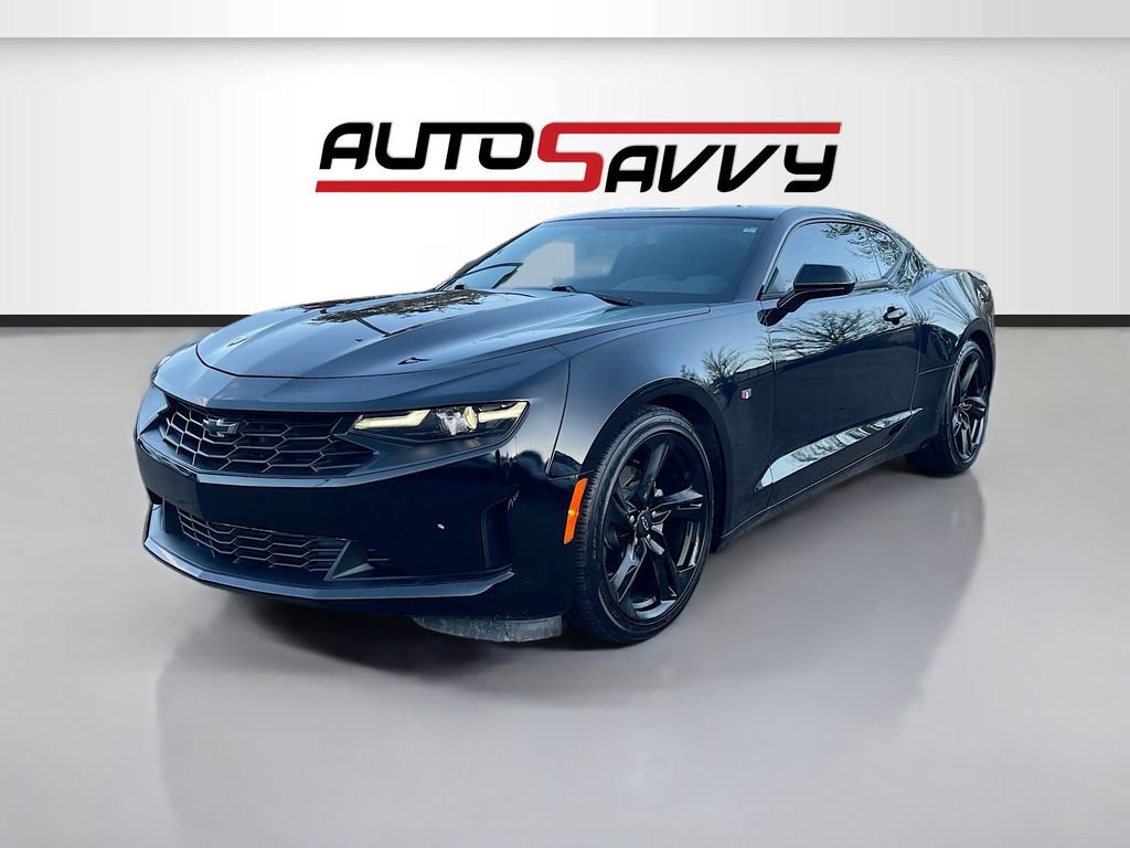 Used 2024 Chevrolet Camaro LT w/ Technology Package RWD image 3