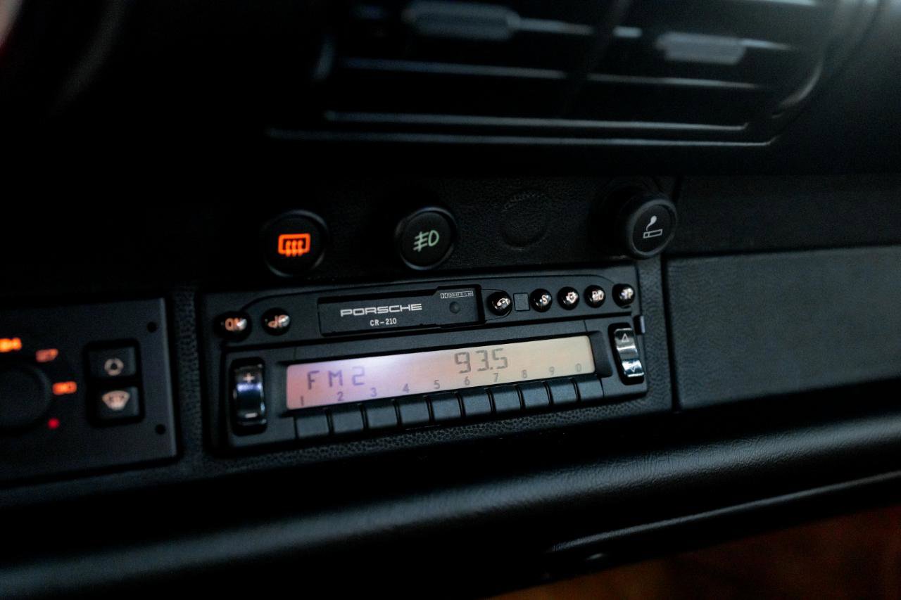 Used 1998 Porsche 911 Carrera image 48