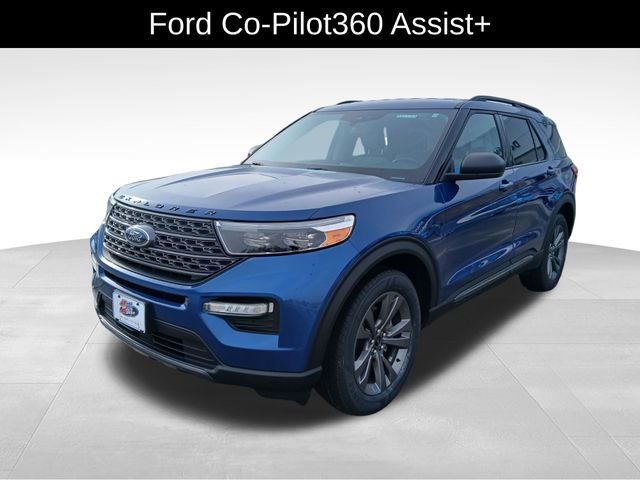 Used 2021 Ford Explorer XLT w/ Equipment Group 202A image 3