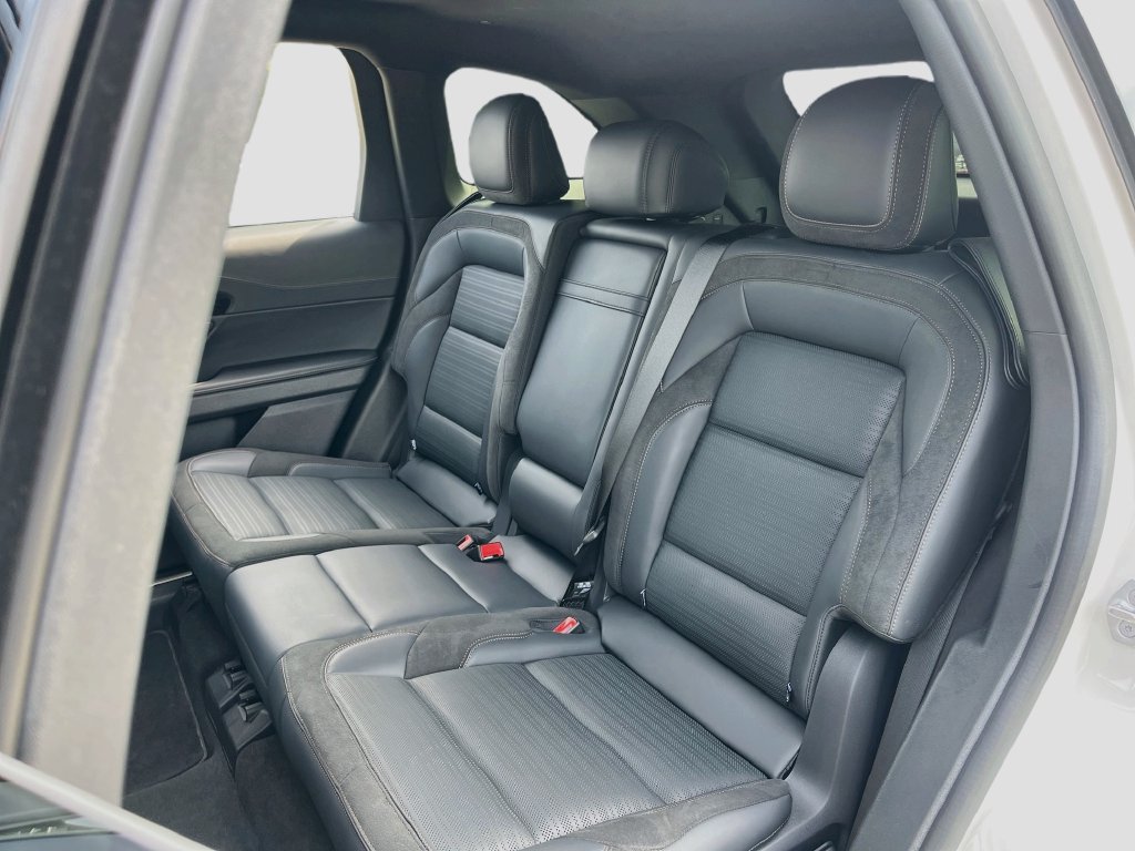 Used 2025 Lincoln Nautilus Reserve w/ Jet Appearance Package AWD/4WD image 26