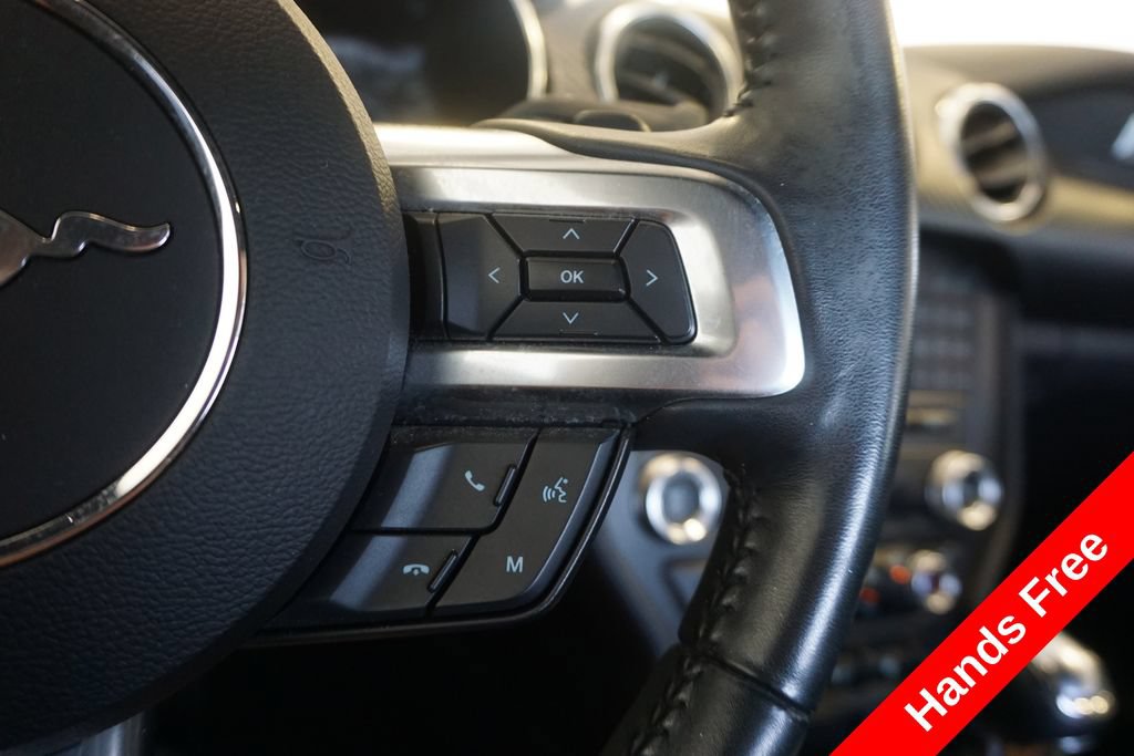 Used 2018 Ford Mustang Coupe RWD image 4