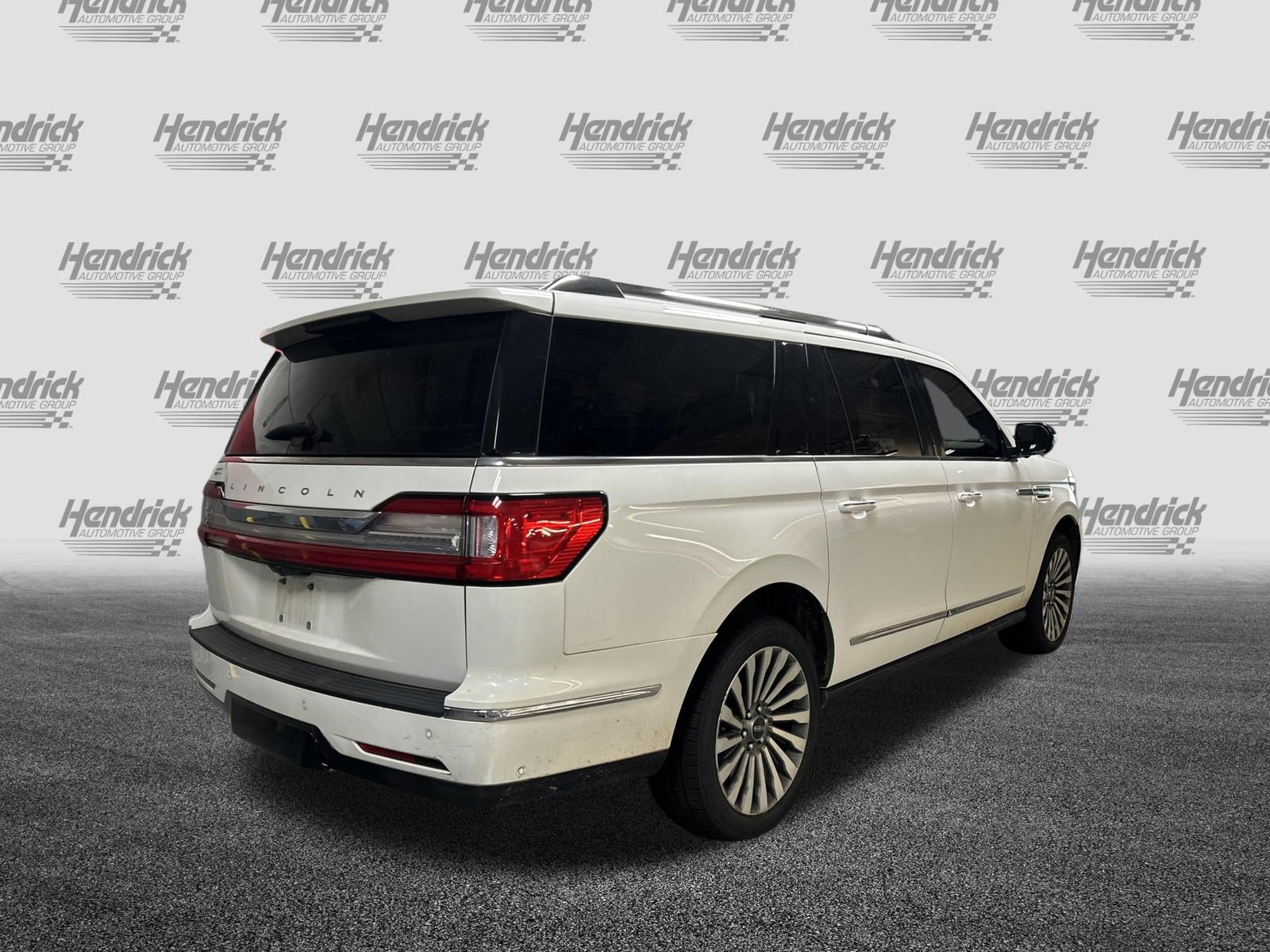 Used 2020 Lincoln Navigator L Reserve w/ Luxury Package AWD/4WD image 10