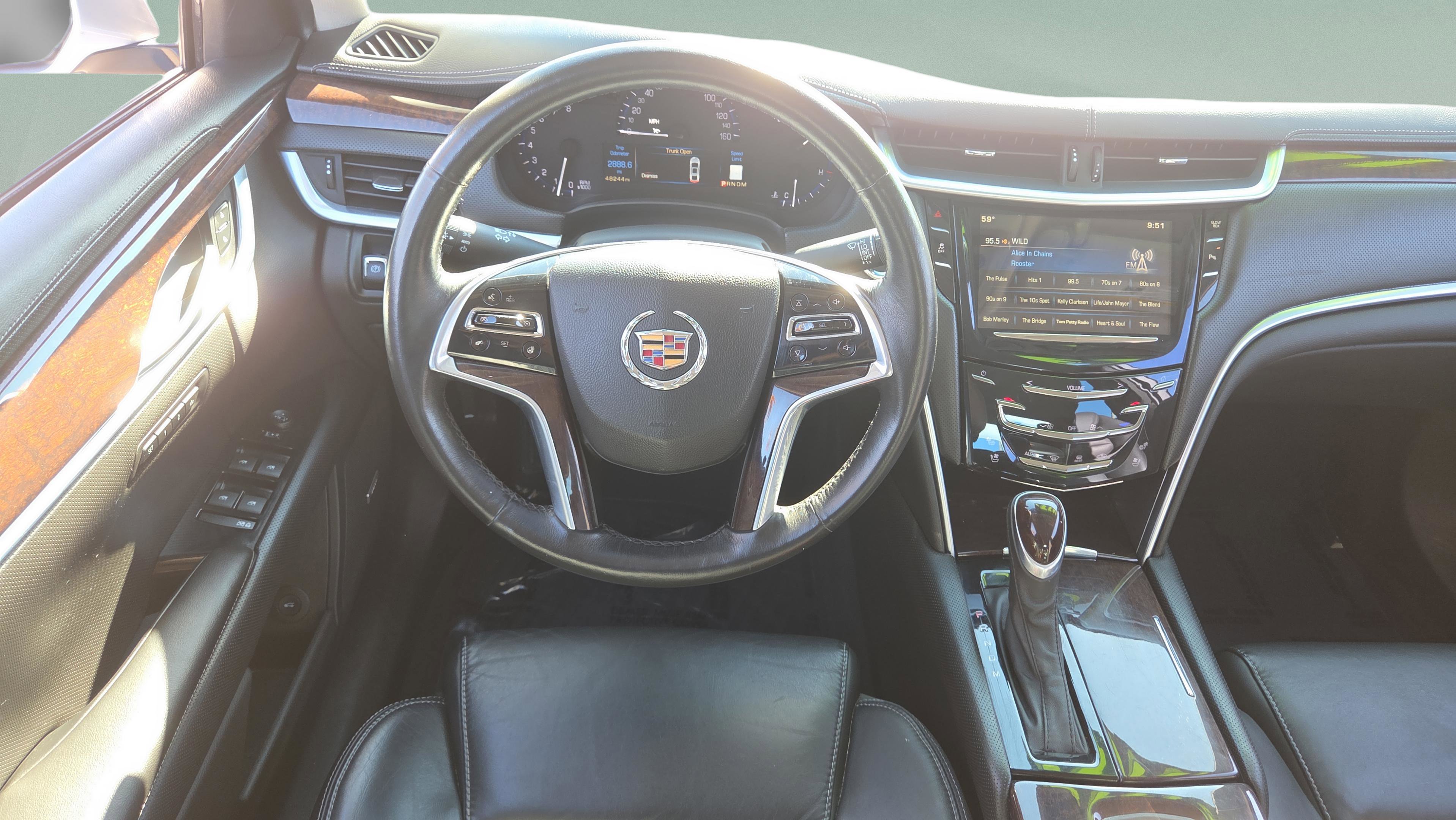 Used 2015 Cadillac XTS Luxury image 13