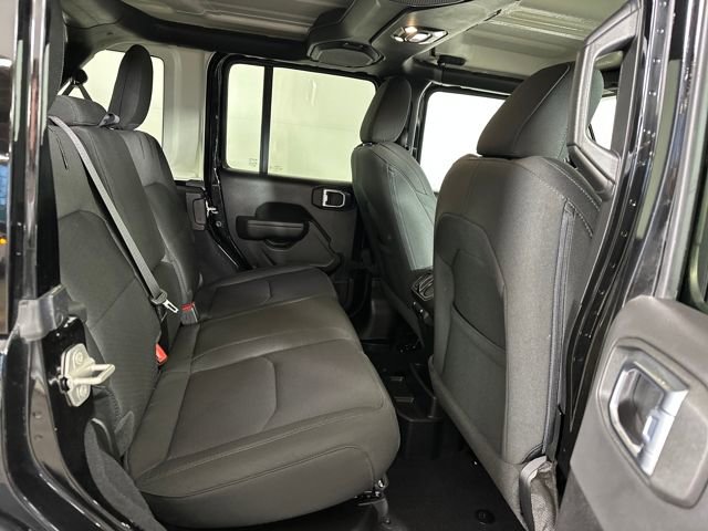 Used 2023 Jeep Wrangler Unlimited w/ Cold Weather Group image 27