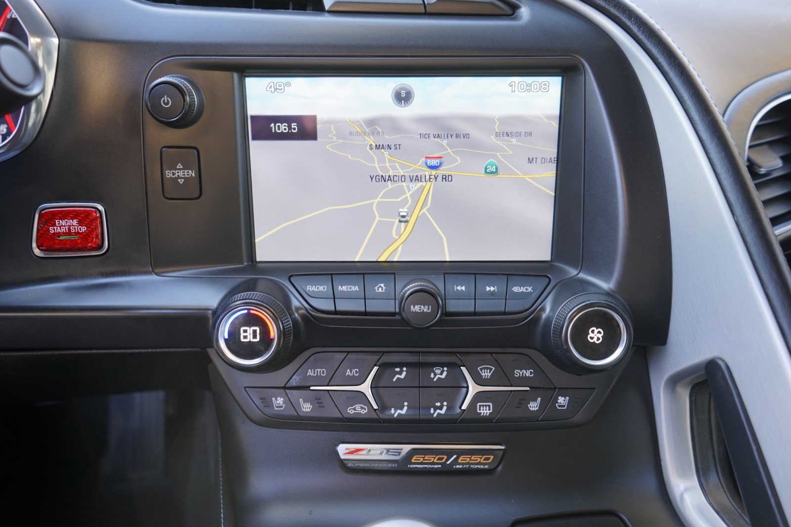 Used 2015 Chevrolet Corvette Z06 w/ 3LZ Preferred Equipment Group image 17