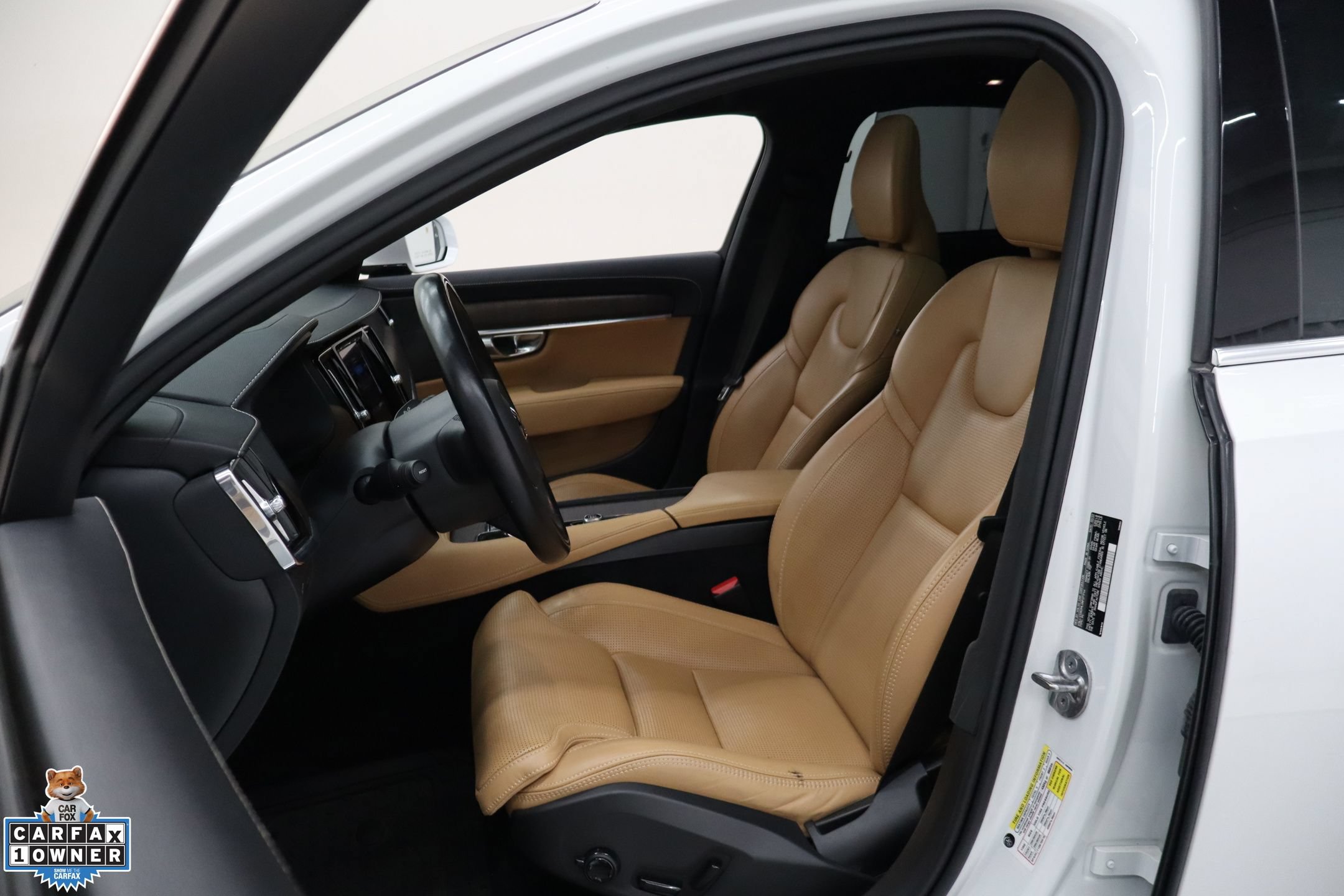 Used 2022 Volvo S90 B6 Inscription w/ Advanced Package AWD/4WD image 11