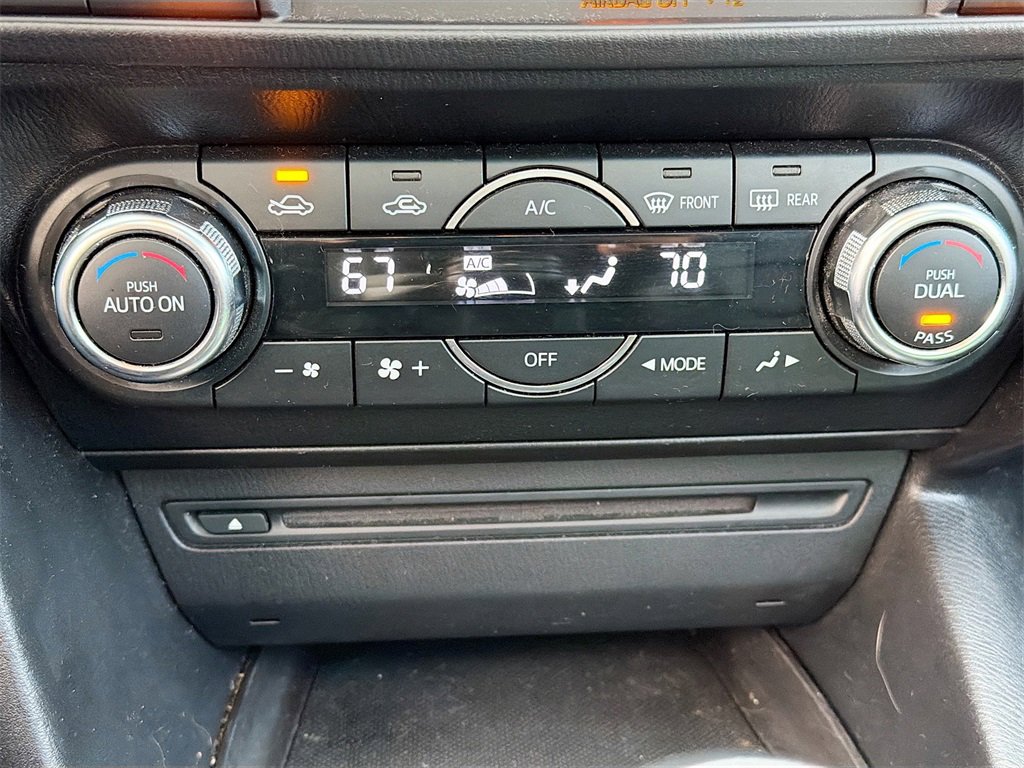 Used 2014 MAZDA MAZDA3 i Grand Touring image 18