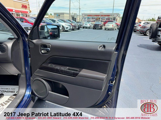 Used 2017 Jeep Patriot Latitude AWD/4WD image 16