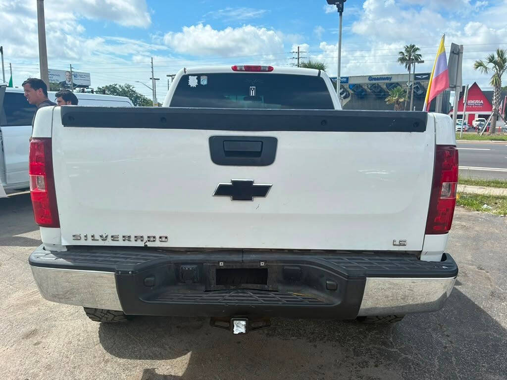 Used 2011 Chevrolet Silverado 1500 W/T w/ LS Package RWD image 6