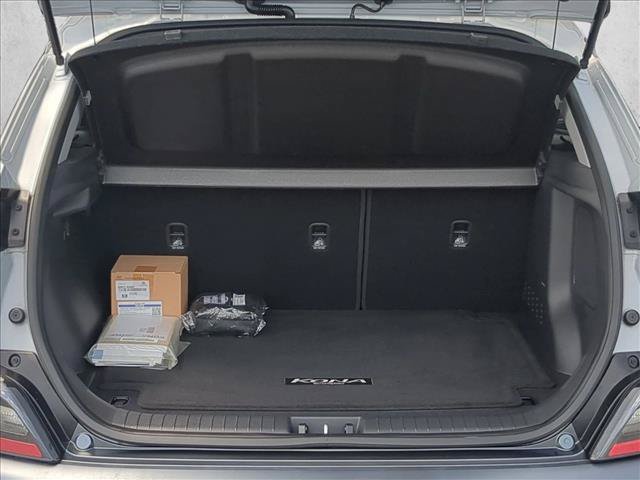 Used 2023 Hyundai Kona Limited w/ Cargo Package FWD image 6