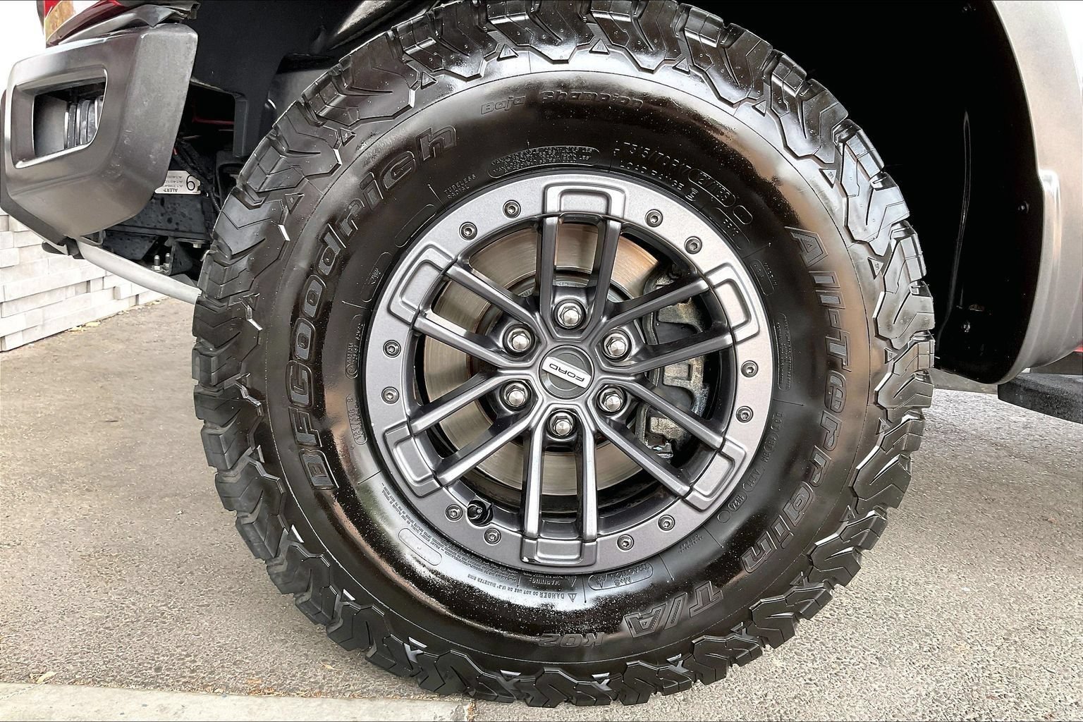 Used 2020 Ford F150 Raptor w/ Equipment Group 802A Luxury AWD/4WD image 26