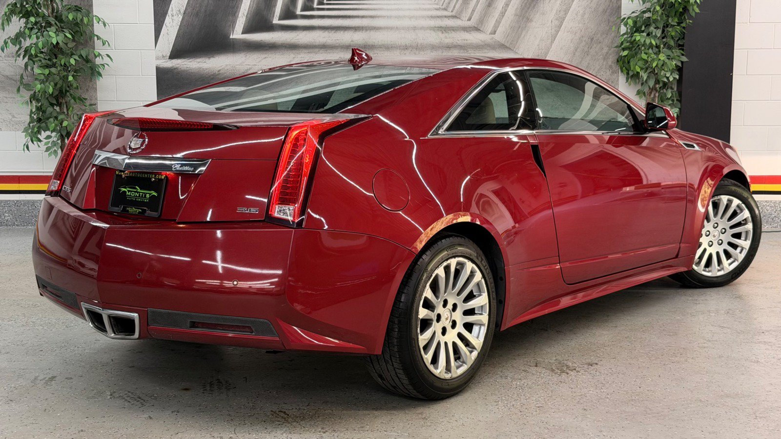 Used 2012 Cadillac CTS Performance w/ Performance Luxury Package RWD image 7