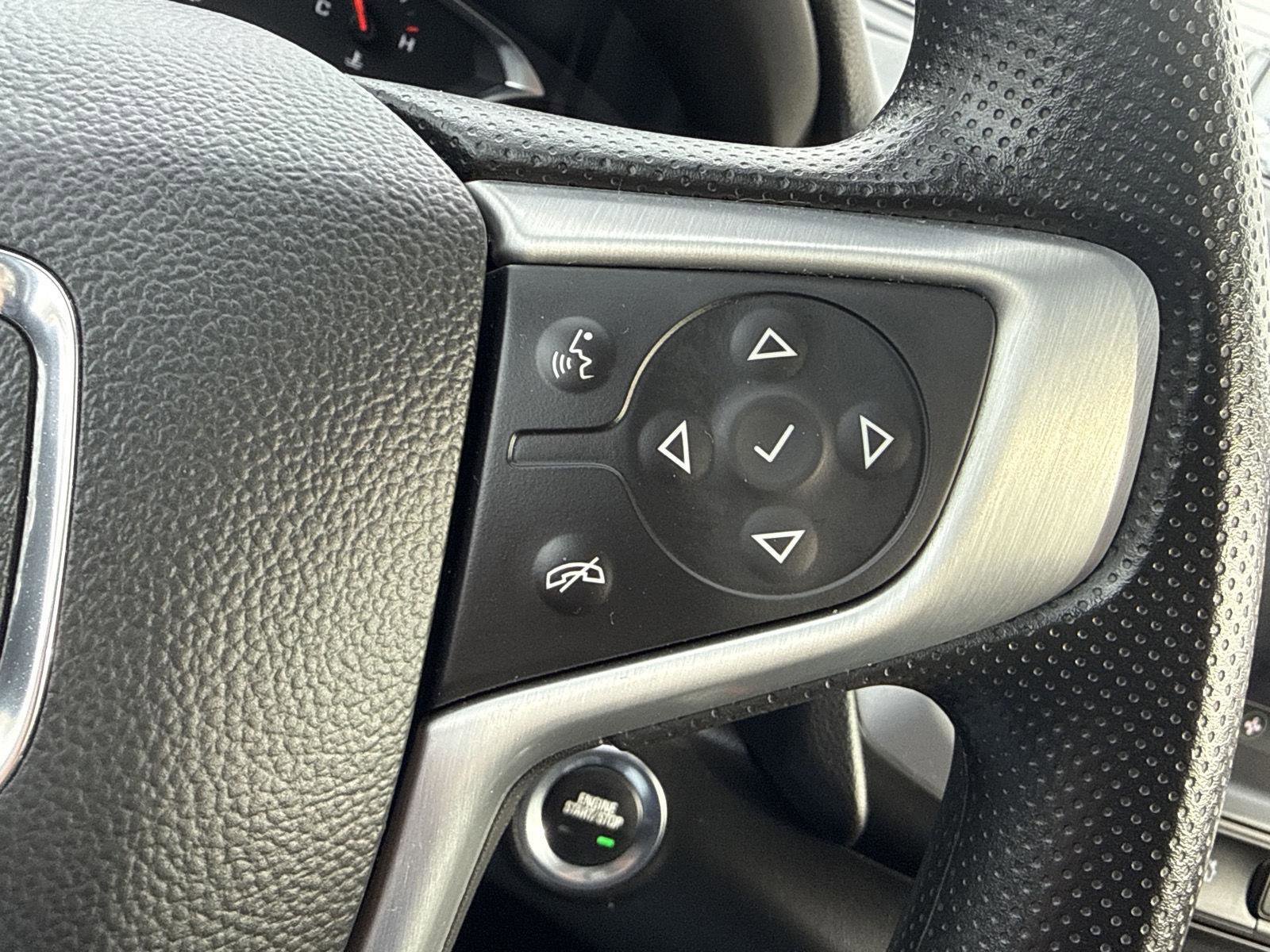 Used 2022 GMC Terrain SLE w/ Driver Convenience Package image 19