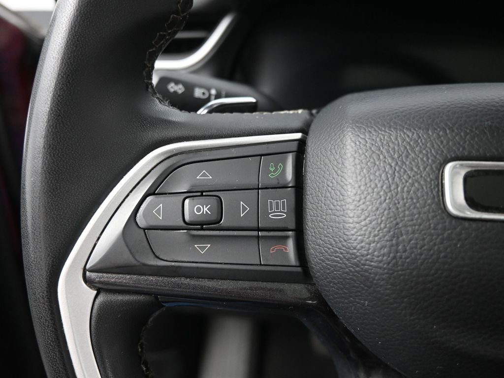 Used 2023 Jeep Grand Cherokee L Laredo image 34