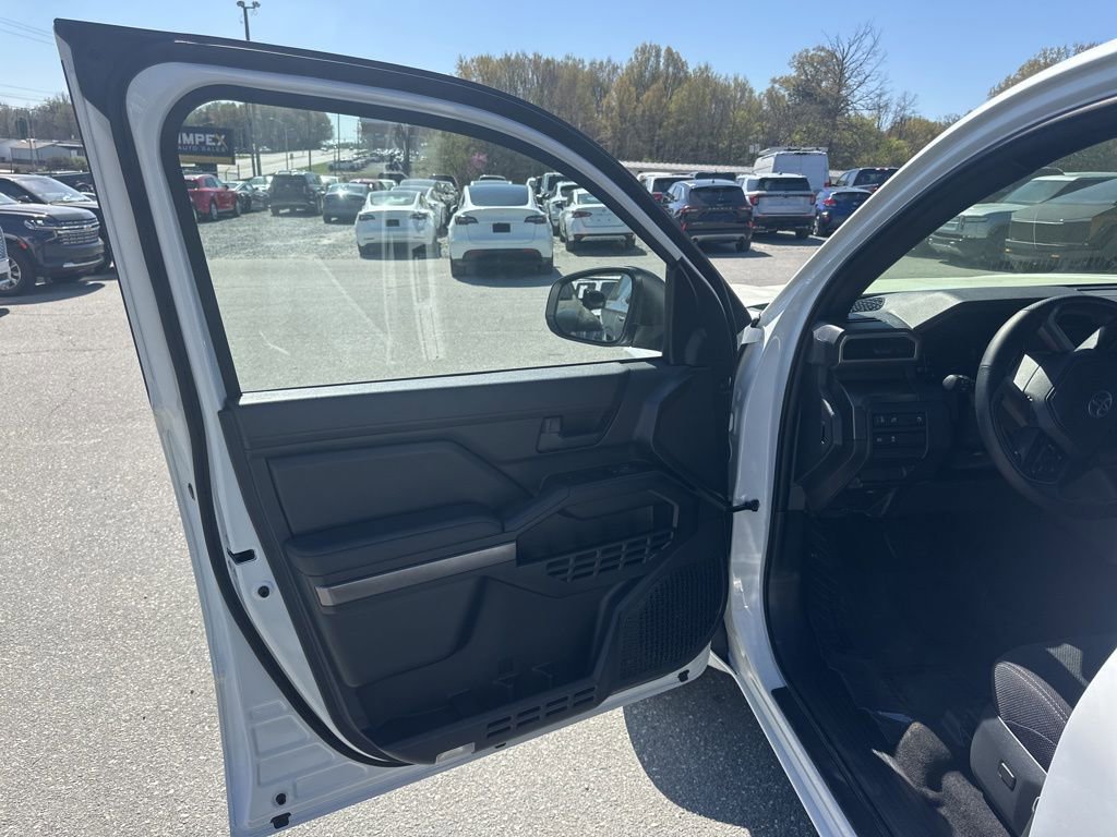 Used 2025 Toyota 4Runner SR5 image 24